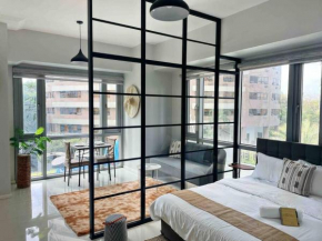 Gora studio in Avant BGC parking with fee